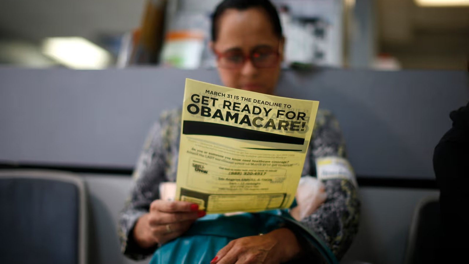 Desde 2027, solo tres grupos de inmigrantes podrán recibir subsidios del Obamacare