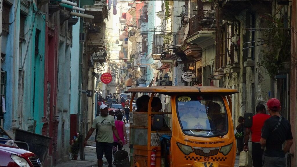 Trump dice que EE.UU. se ocupará de Cuba tras Irán; Rubio invita a cubanos a colaborar con la CIA