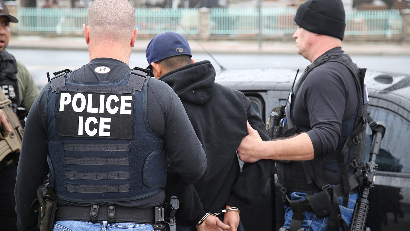ICE informa de 82 arrestos en el sureste de Massachusetts en un operativo de tres días