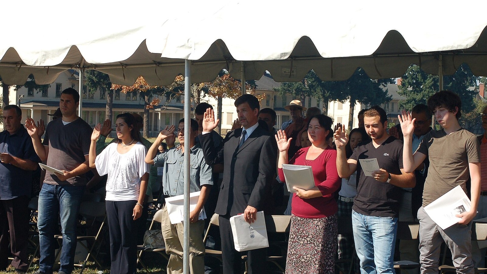 Boletín de Visas de noviembre: USCIS pide usar las Fechas de Presentación para la green card